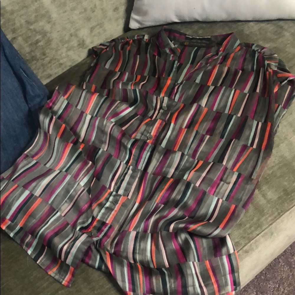Blouse, sleeveless